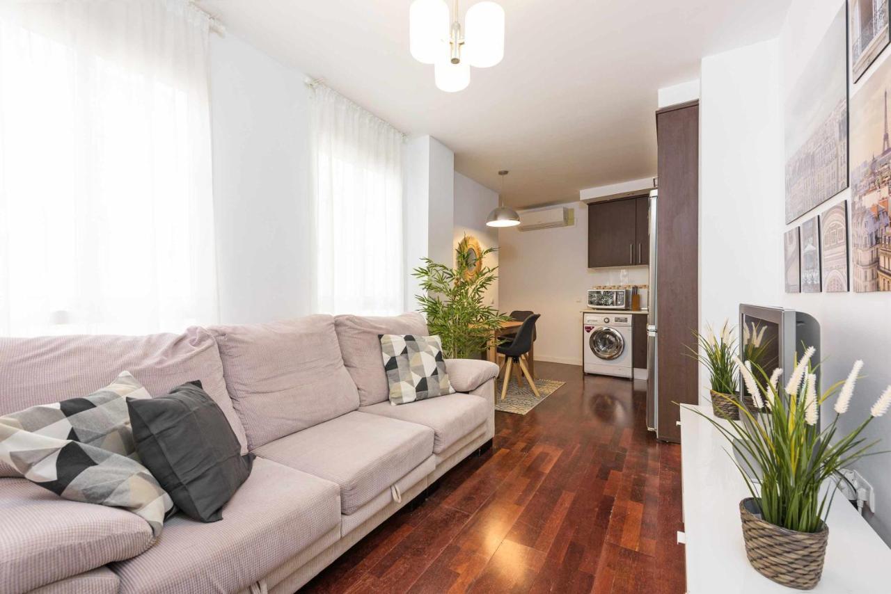 Pineapple Pena 19 Apartment Malaga Exterior photo
